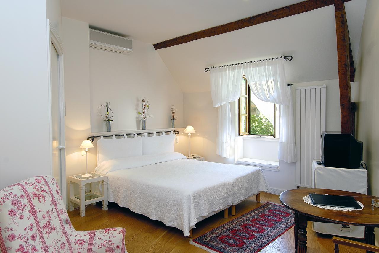 Le Vieux Pont 3* Belcastel (Aveyron)